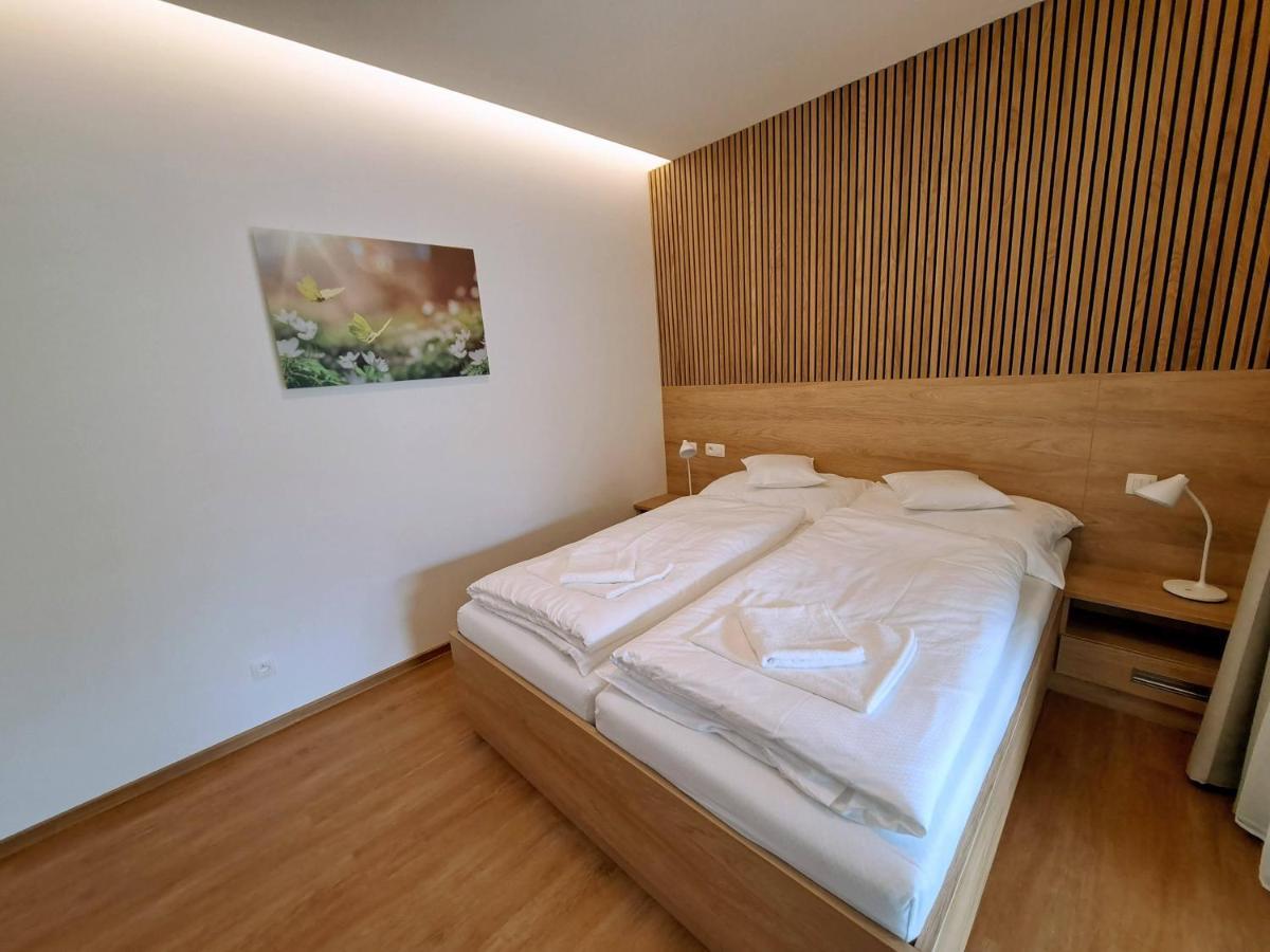 6Bits Apartments เยเซนิค ภายนอก รูปภาพ