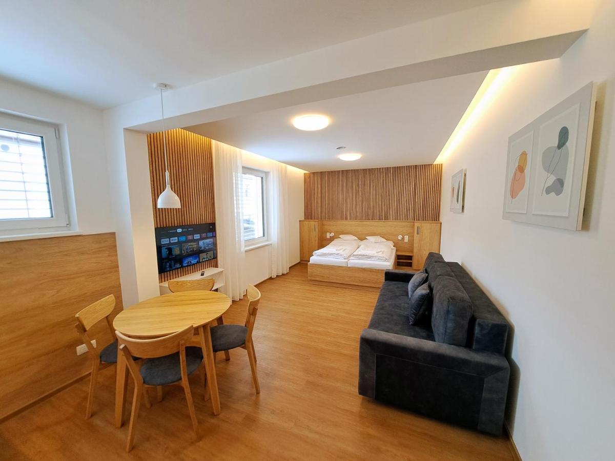 6Bits Apartments เยเซนิค ภายนอก รูปภาพ