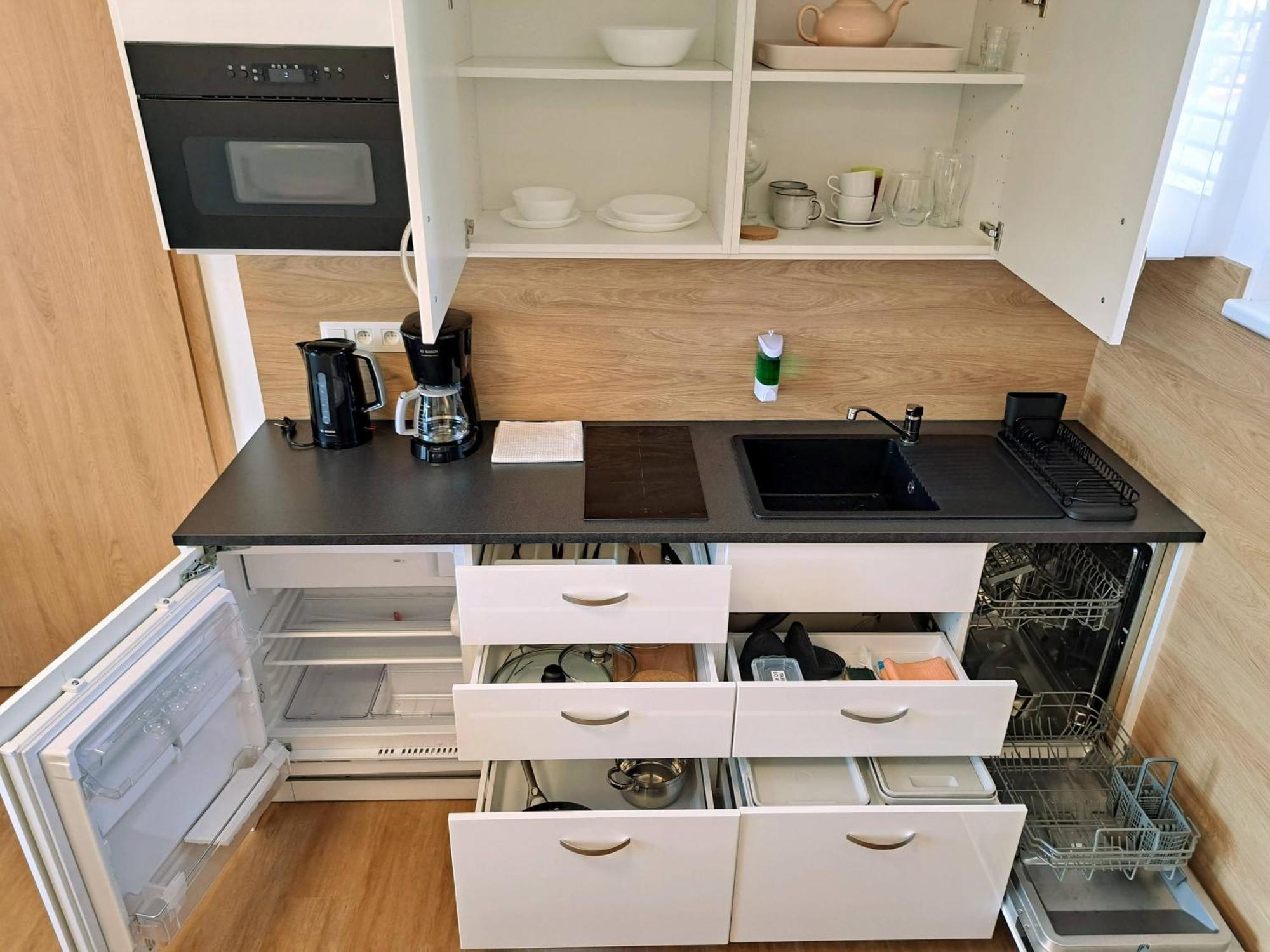 6Bits Apartments เยเซนิค ภายนอก รูปภาพ